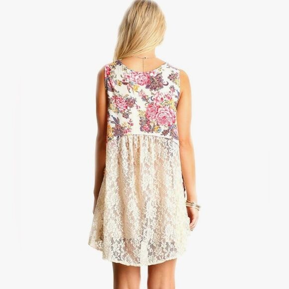 Umgee Pink Floral Lace Sleeveless Vneck Tassels Sheer Sz Small - Picture 2 of 3